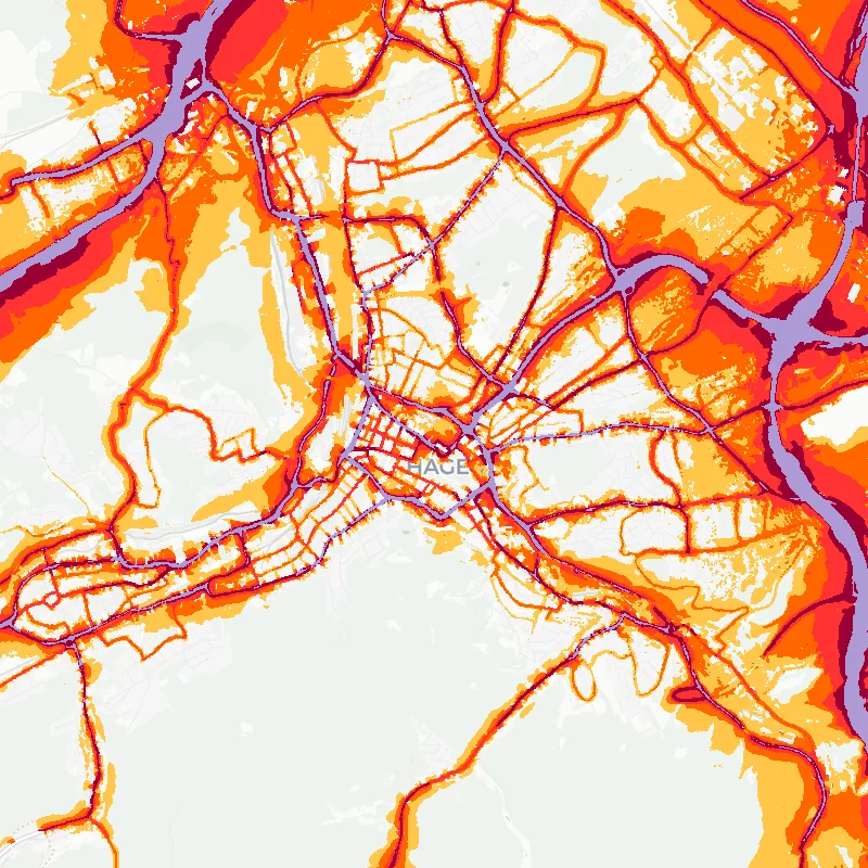 Noise map of Hagen, Germany: road-traffic noise contours from the EU strategic noise maps, shaded yellow (≈55 dB Lden) through orange and red to dark purple (≈75 dB+), over the city's street network.