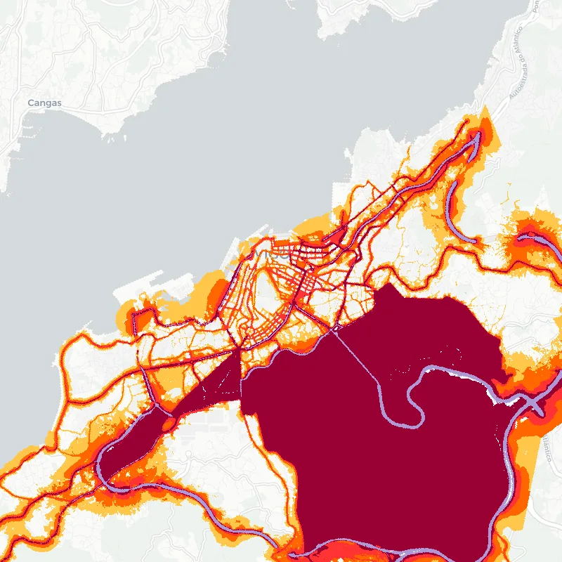 Noise map of Vigo, Spain: road-traffic noise contours from the EU strategic noise maps, shaded yellow (≈55 dB Lden) through orange and red to dark purple (≈75 dB+), over the city's street network.