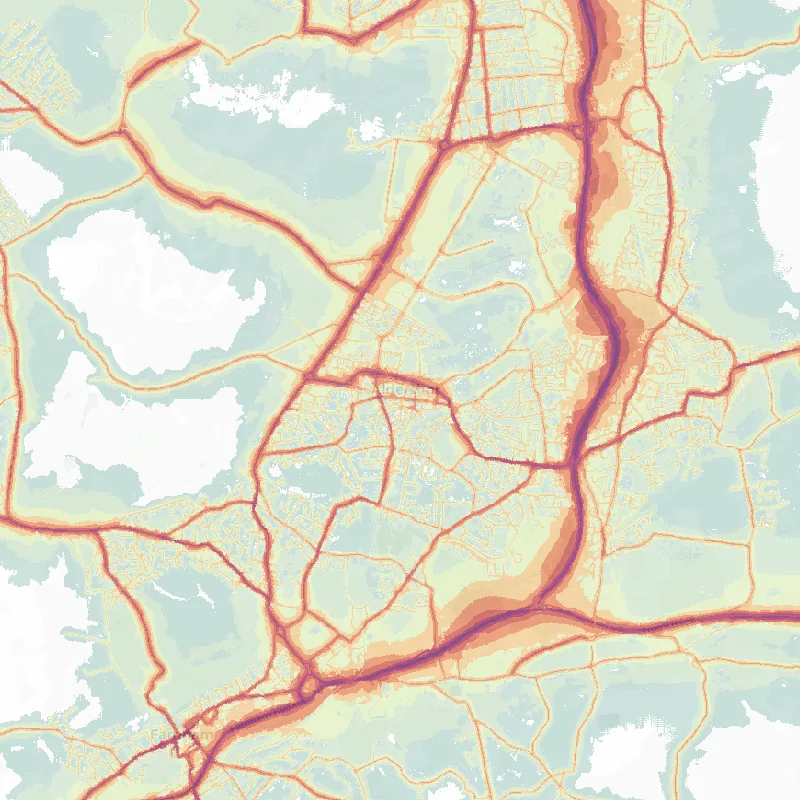 Noise map of Aldershot: modelled road-traffic noise (Lden) from the official strategic noise mapping, paler colours marking quieter levels and deepening through orange to dark purple along the loudest corridors, over the city's street network.