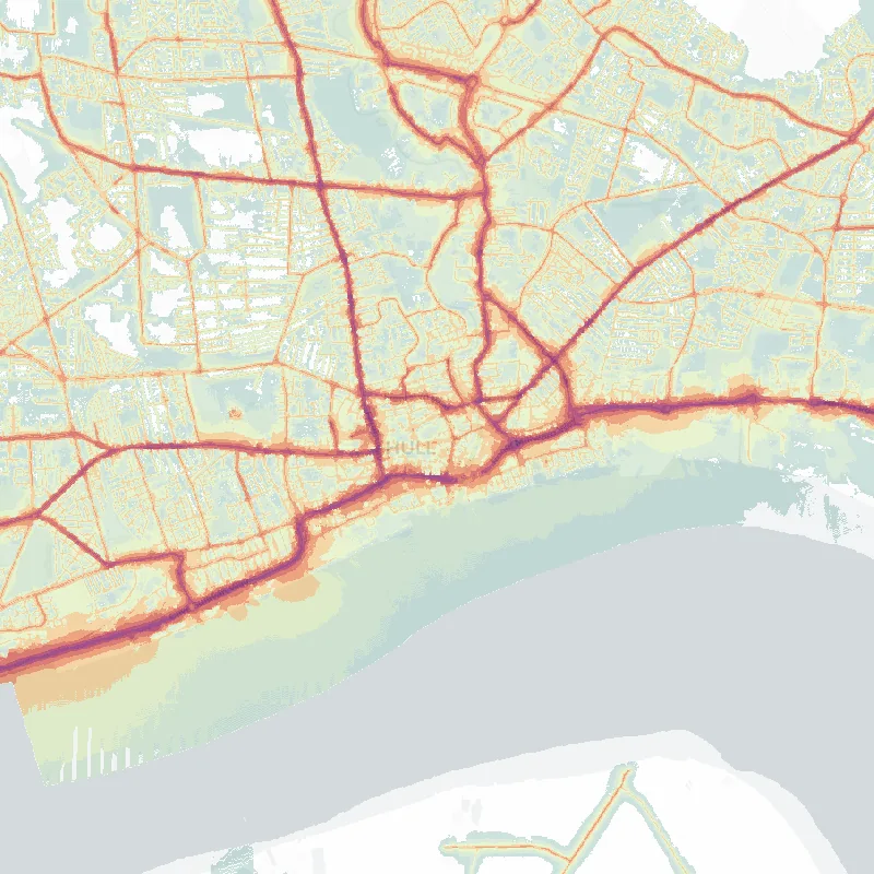 Noise map of Hull: modelled road-traffic noise (Lden) from the official strategic noise mapping, paler colours marking quieter levels and deepening through orange to dark purple along the loudest corridors, over the city's street network.