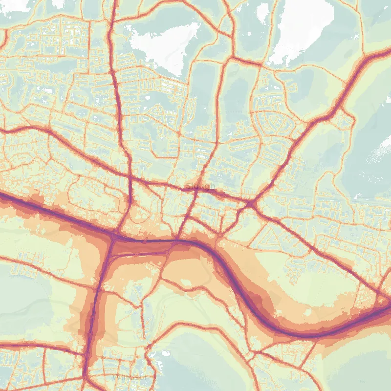 Noise map of Slough: modelled road-traffic noise (Lden) from the official strategic noise mapping, paler colours marking quieter levels and deepening through orange to dark purple along the loudest corridors, over the city's street network.